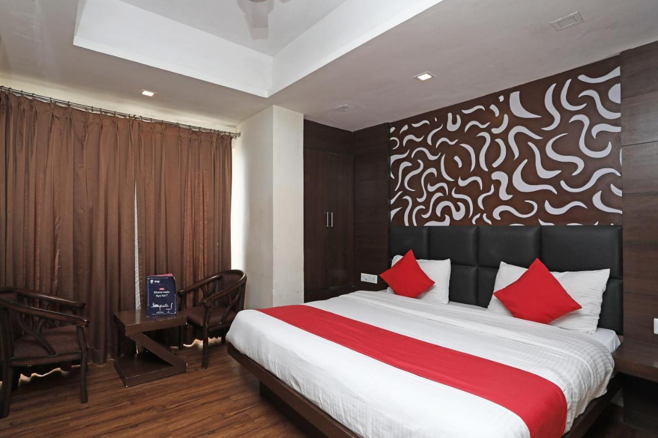 Oyo 4956 Hotel Maharaja Palace Kanpur Exterior photo