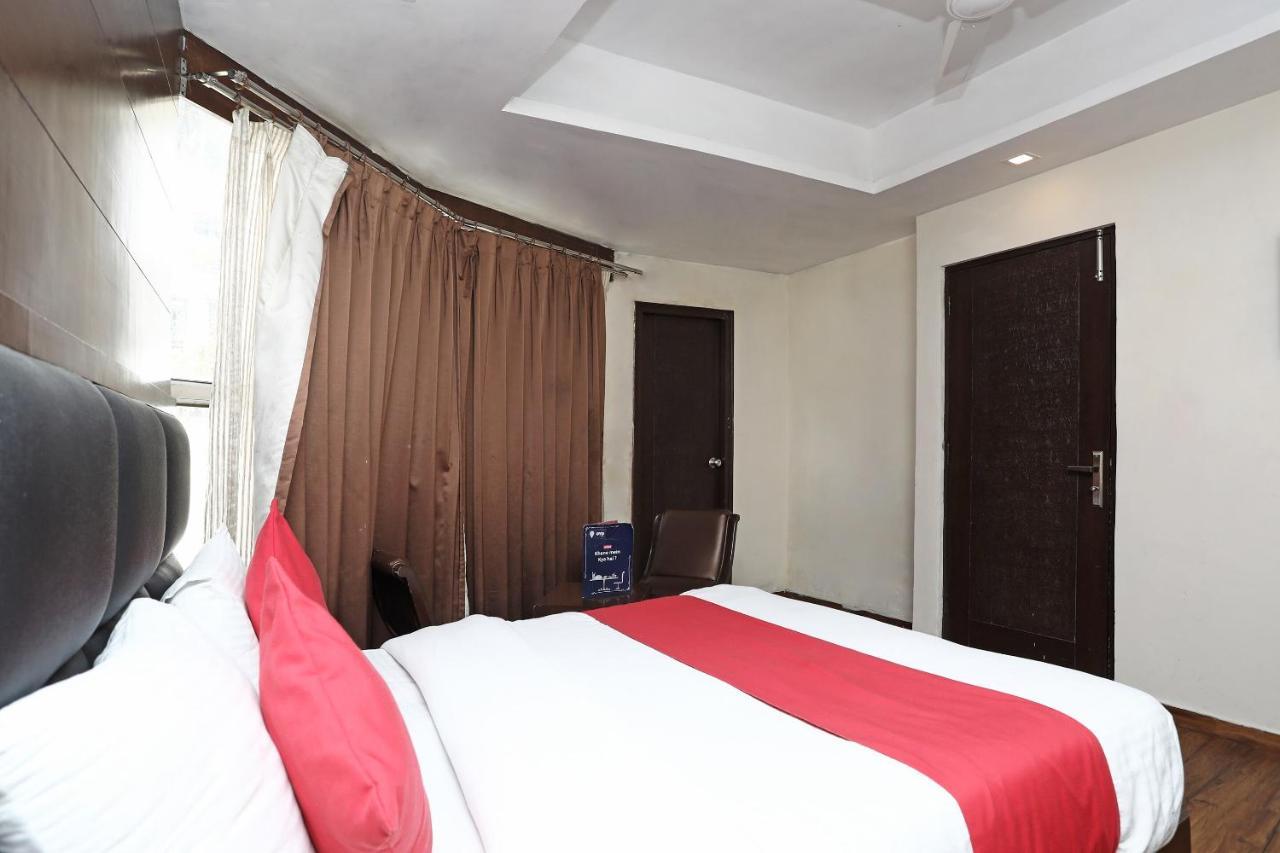 Oyo 4956 Hotel Maharaja Palace Kanpur Exterior photo