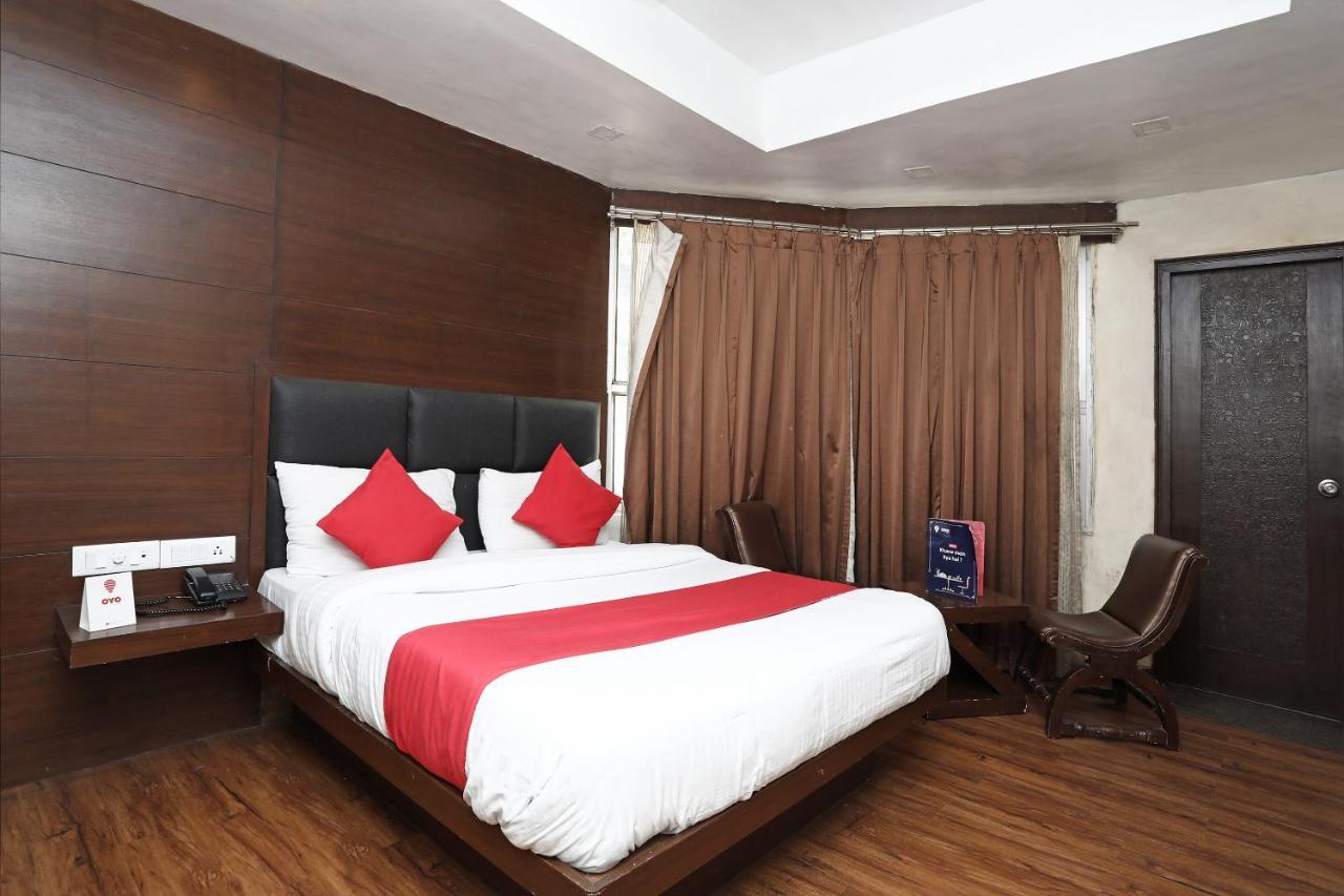 Oyo 4956 Hotel Maharaja Palace Kanpur Exterior photo